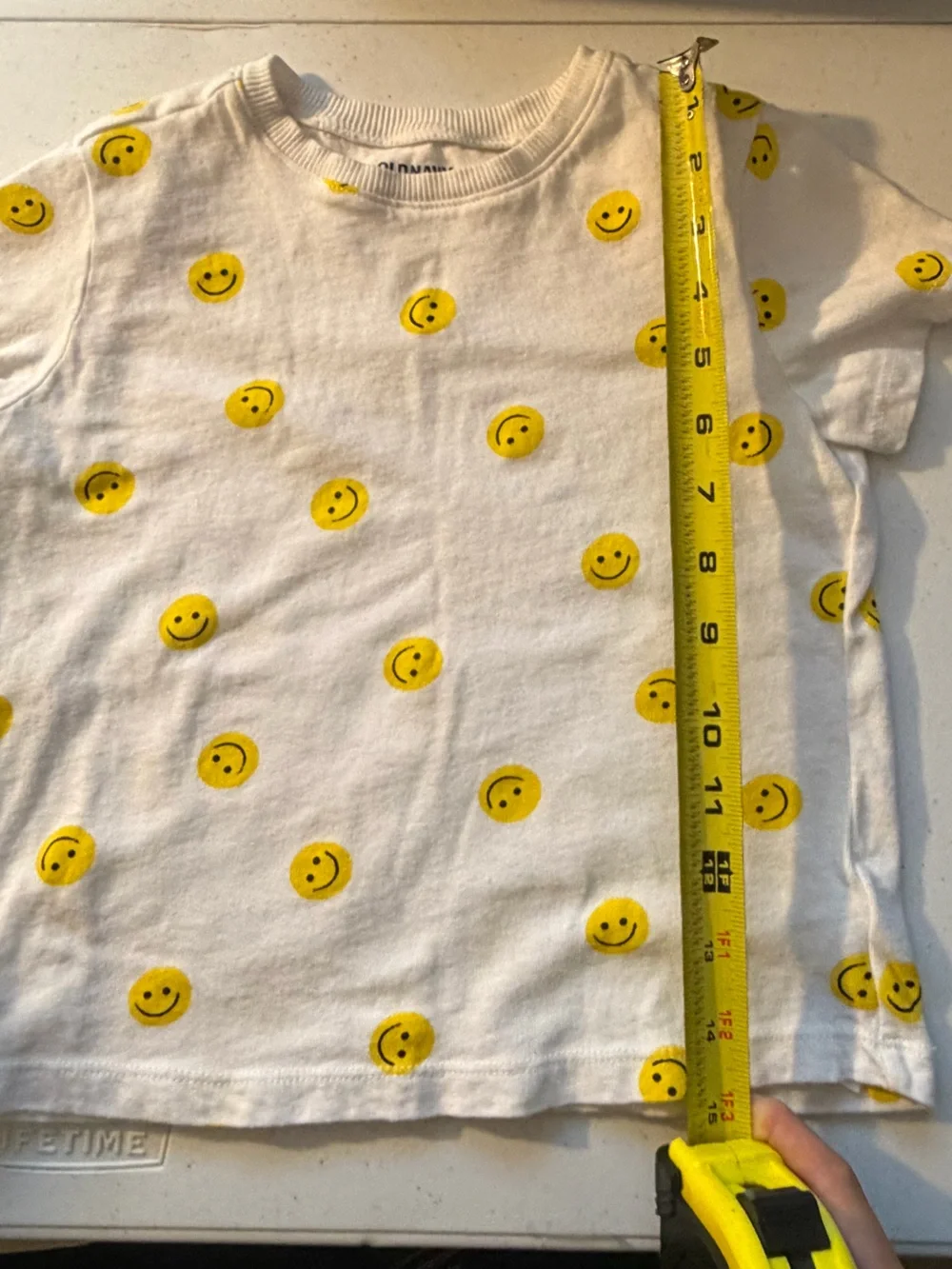 Old Navy smiley face kids T-shirt 5T